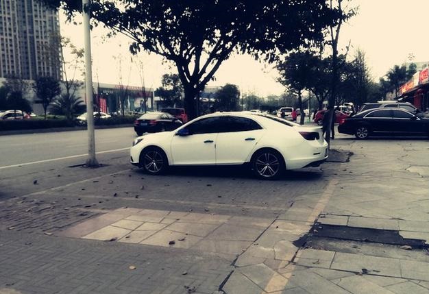 宝马120i优惠,宝马120i最新优惠价格