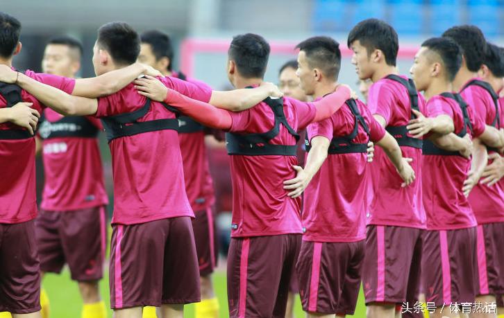 中韩大战一触即发，看到这个球迷写的评论，感动！所以我转了！