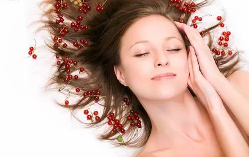 腰酸痛是哪个癌症的前兆,腰疼痛警惕四种癌男人