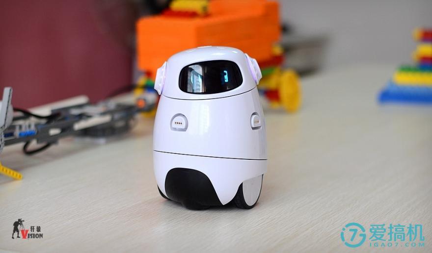 让孩子喜欢编程的视频,小卡智能编程