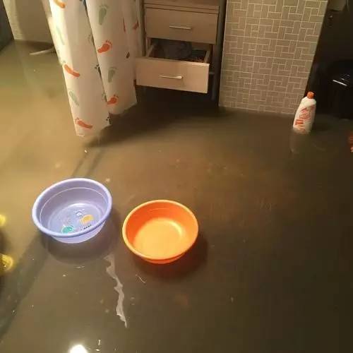 银川多市民半夜被呛醒,住户半夜被惊醒