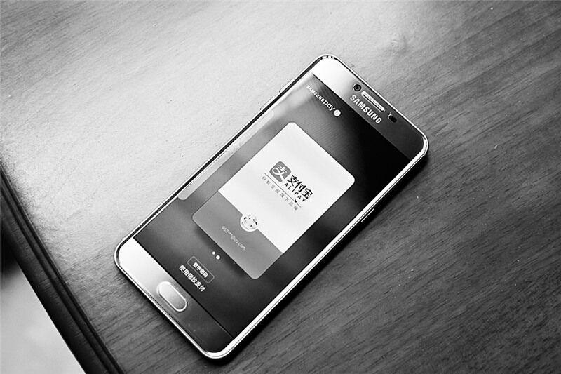 三星galaxyc5pro现在可以卖多少钱,三星galaxyc5pro金色