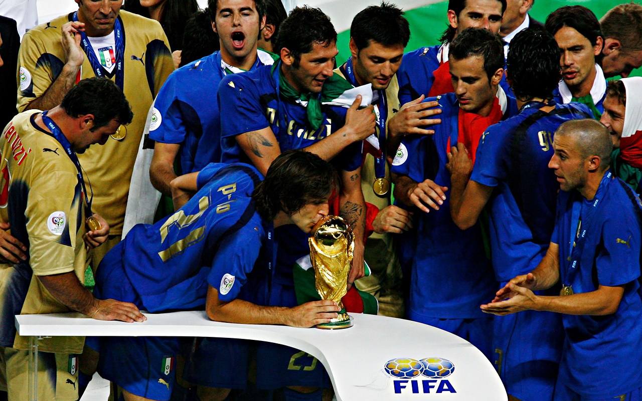 皮尔洛战术足球之路,足球皮尔洛职业生涯