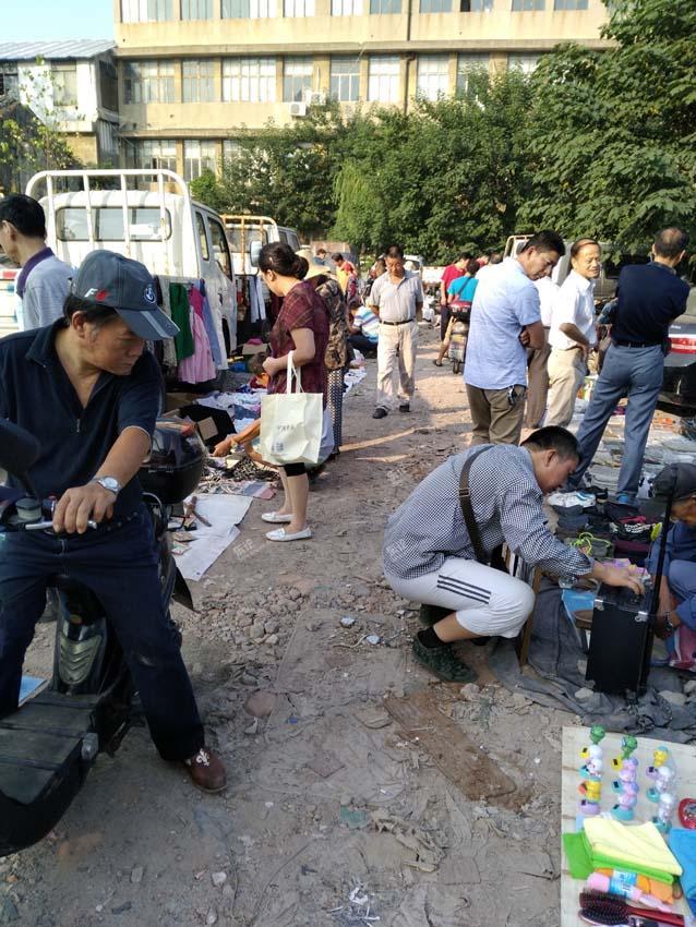 宁波市哪个地方有古玩地摊,宁波最有名的旧货家电市场