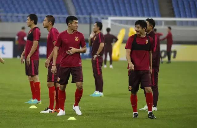 郑智要踢十二强赛吗,郑智为什么没能入选2002年世界杯