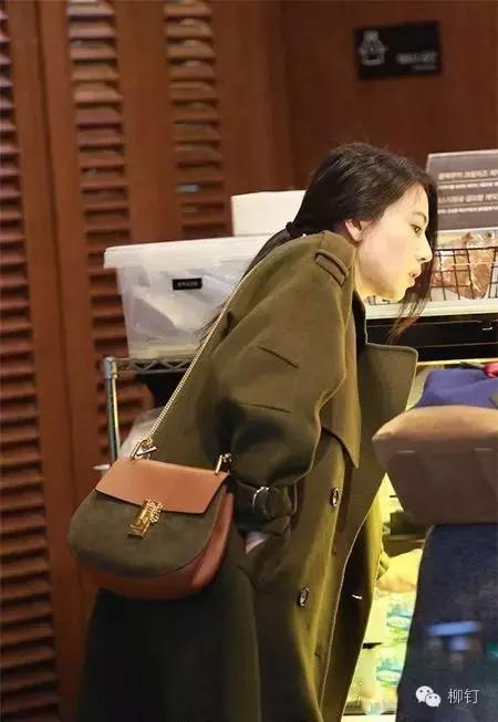 柳钉个性包包,柳钉时尚包包