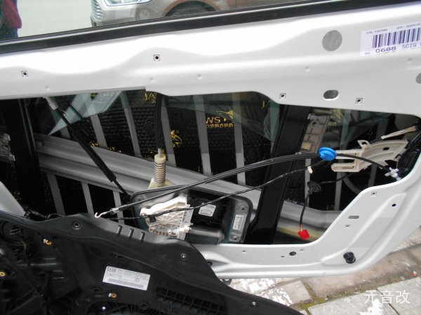 尚酷全车隔音升级音响,大众尚酷改装音响炸街车