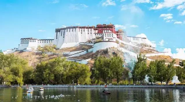 到底是去西藏还是去川西,西藏与川西这辈子总要来一趟吧