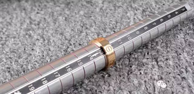 怎么测量手指是戴几号戒指,用皮尺测量手指7.7戴多大号戒指