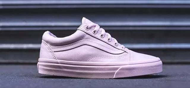 最近很火的小粉鞋,大家心心念念的香云纱鞋子