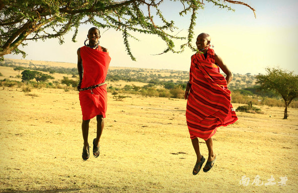 爱玩漂浮的马赛人