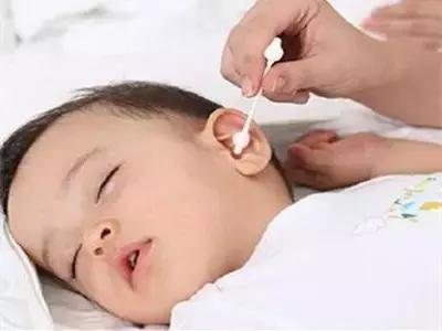 宝宝有这十八种现象很正常,宝宝有这6种情况家长一定要小心