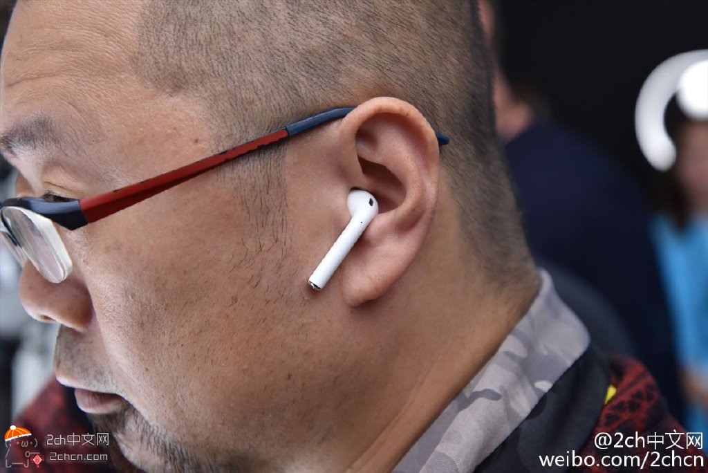 拯救苹果无线耳机的安全带登场日本网民：早知如此何必当初