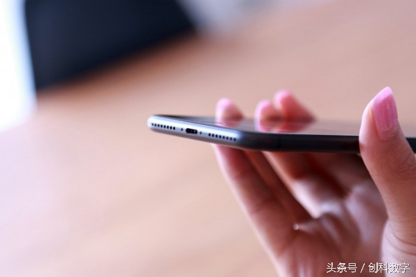 iPhone7/7Plus评测：依然是体验最好的手机！