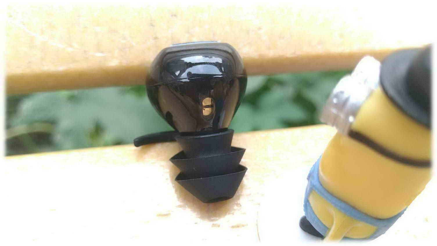 [原创评测]双声入耳尽享音品时尚大气的赛尔贝尔D900S