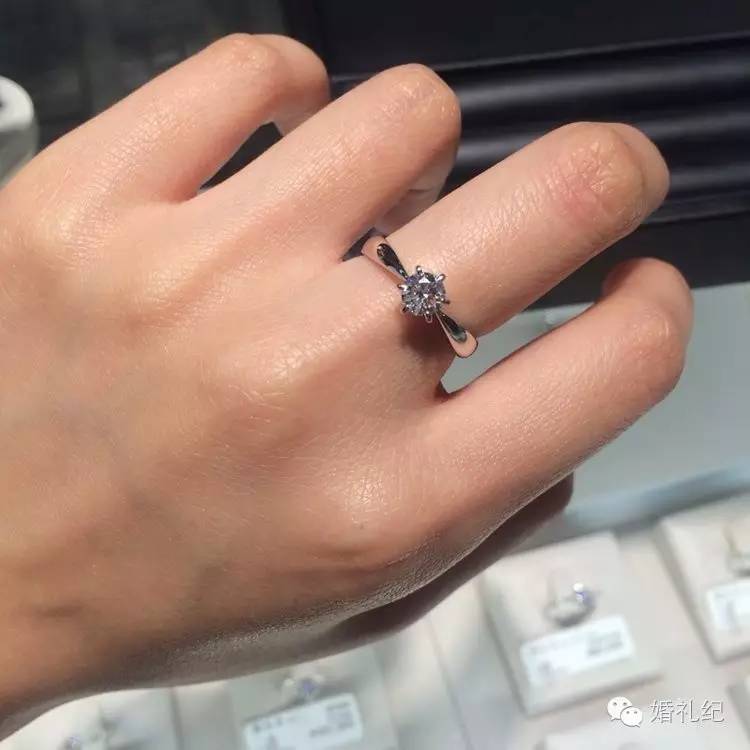 预算不够的建议买几分的钻戒,2w可以买多大的钻戒