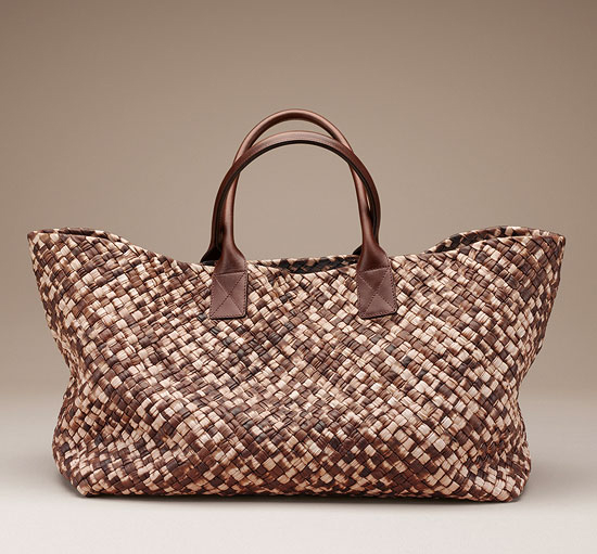 bv跟lv哪个有档次,bv与lv哪个档次高