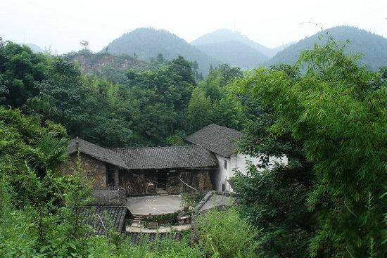 张关水溶洞海拔高度,重庆渝北区张关水溶洞