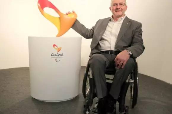 禹唐DAILY|休赛期球衣销量排名：詹皇压库里；因凡蒂诺高度赞赏视频回放技术