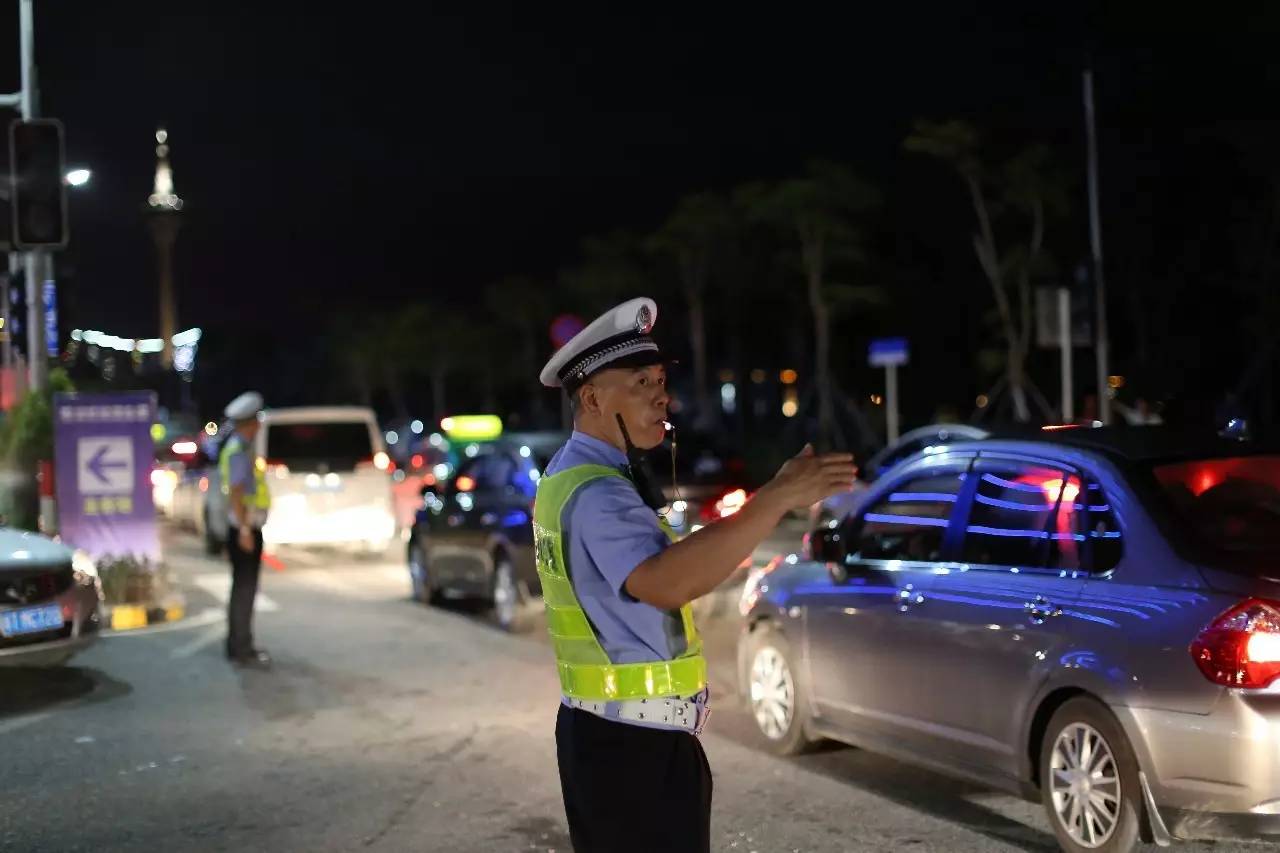紧急提醒今天,温馨提示道路严重堵车