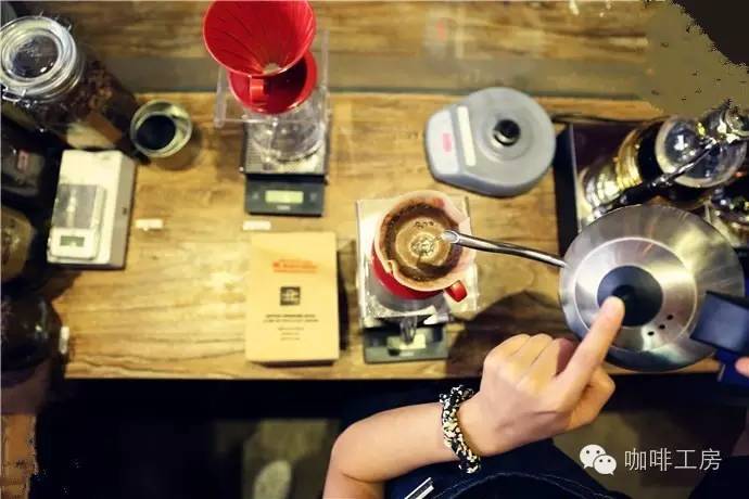 入门手冲咖啡工具哪个牌子好,入门手冲咖啡器材