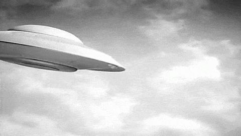 神思远丨少女有一些神性，不近人世肢体完美