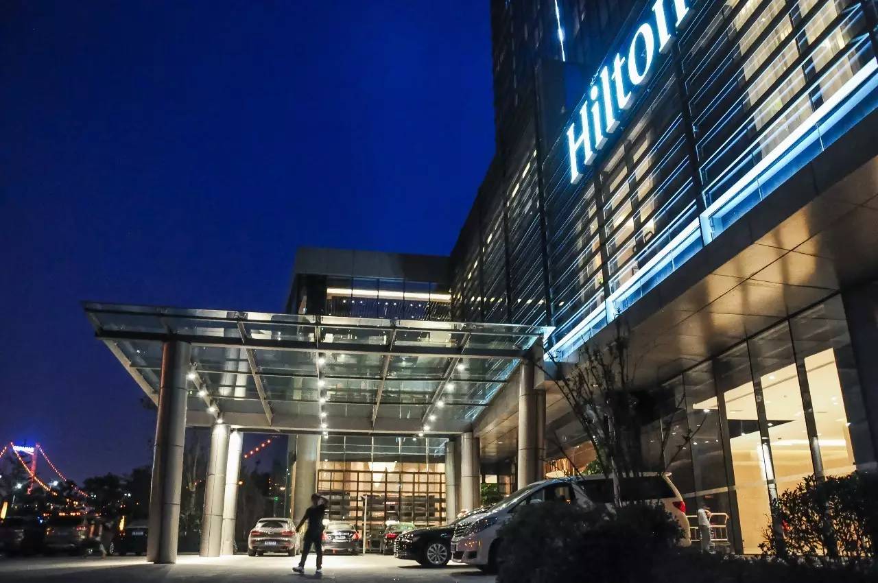 武汉世茂希尔顿酒店怎么去,武汉世茂希尔顿酒店攻略