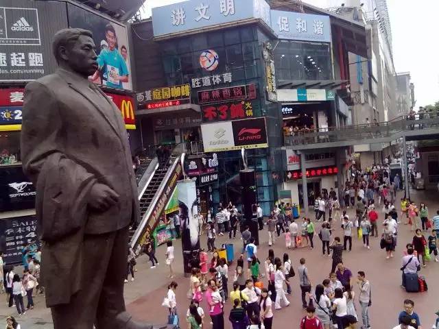 黄兴铜像视频,黄兴铜像1933年建造于武汉的铜像