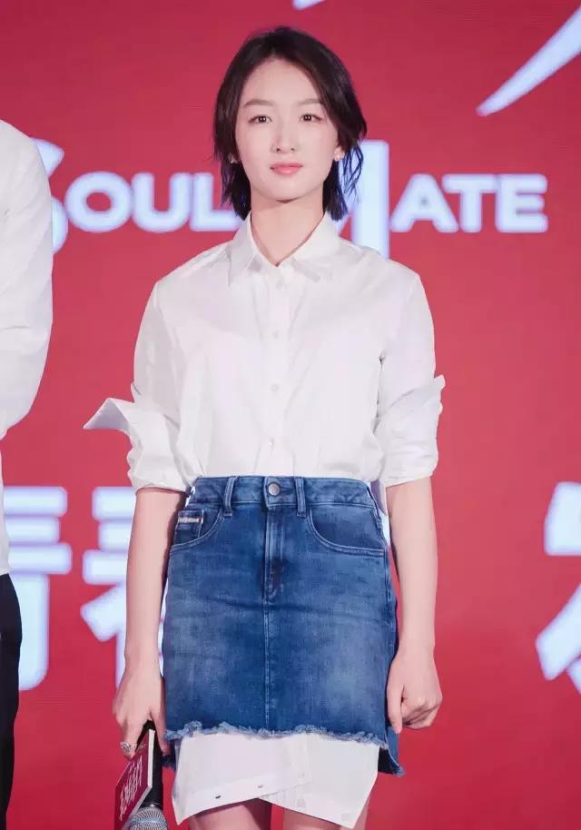 初秋减龄条纹衬衣,粉色初秋衬衣气质百搭