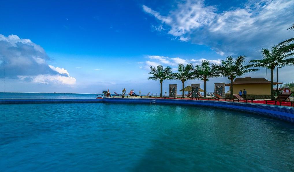 启东海上威尼斯黄金海滩,启东海上威尼斯碧海银沙无边泳池