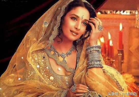 为神明献上花神之舞,为舞神致敬