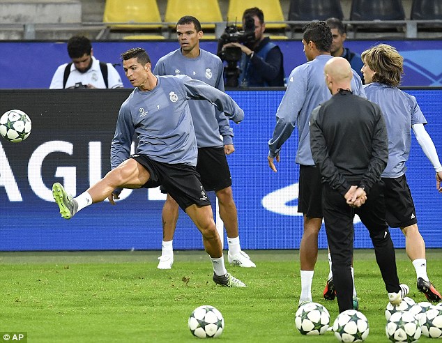 欧冠拜仁vs巴黎开场气氛,欧冠前瞻巴黎vs红星