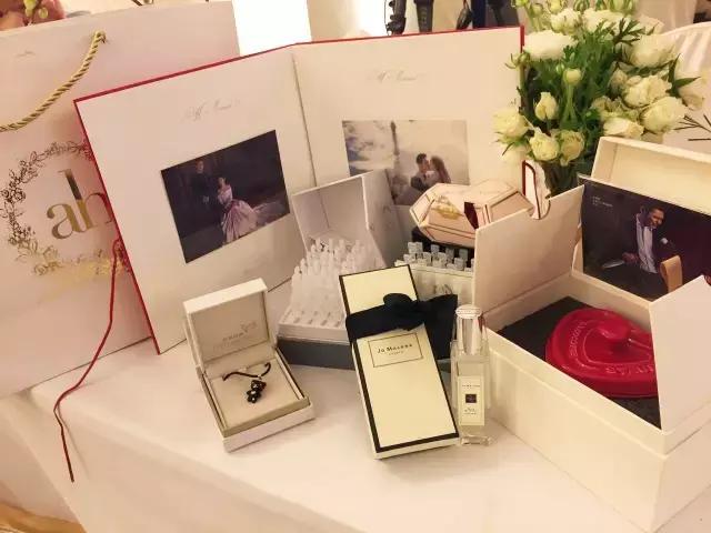 王菲的衣品真的很棒,王菲的穿衣品味绝了