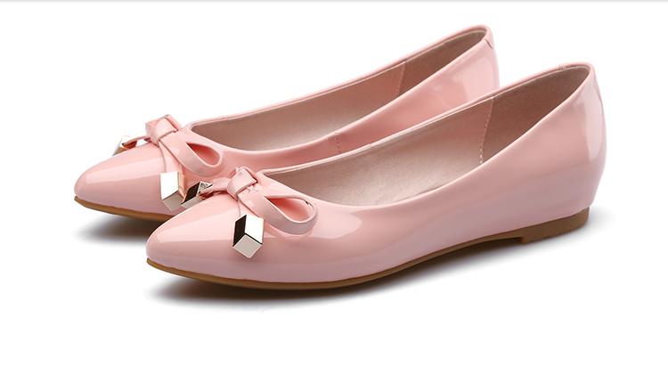 一直都喜欢平底鞋带来的安稳,愿穿平底鞋的日子能够安稳些