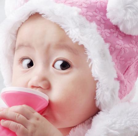 宝妈们买衣服不买贵的只买合适的,宝妈买衣服避坑