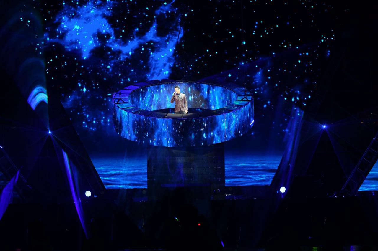 信、吴克羣、伍佰十余组艺人齐聚厦门共同唱响奇迹之夜