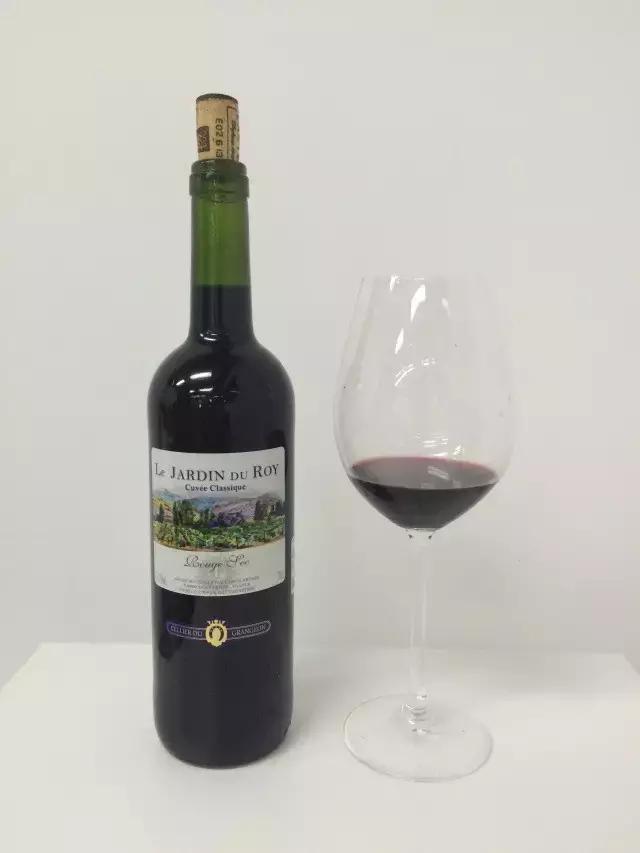 超市红酒怎么选不是勾兑的,想买红酒可以买什么