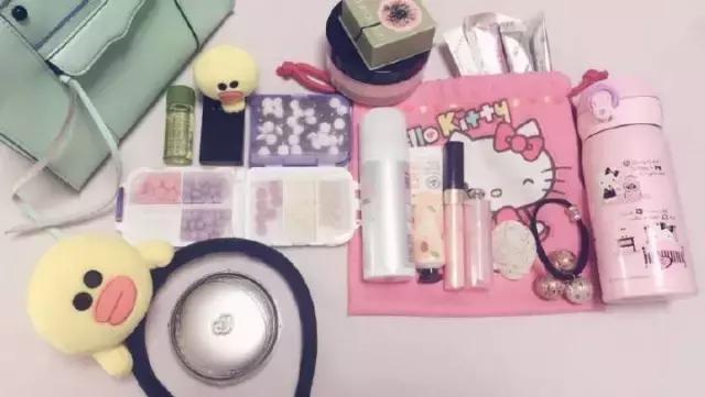 吴昕和沈梦辰穿裙子,吴昕沈梦辰乘风破浪的姐姐妆容