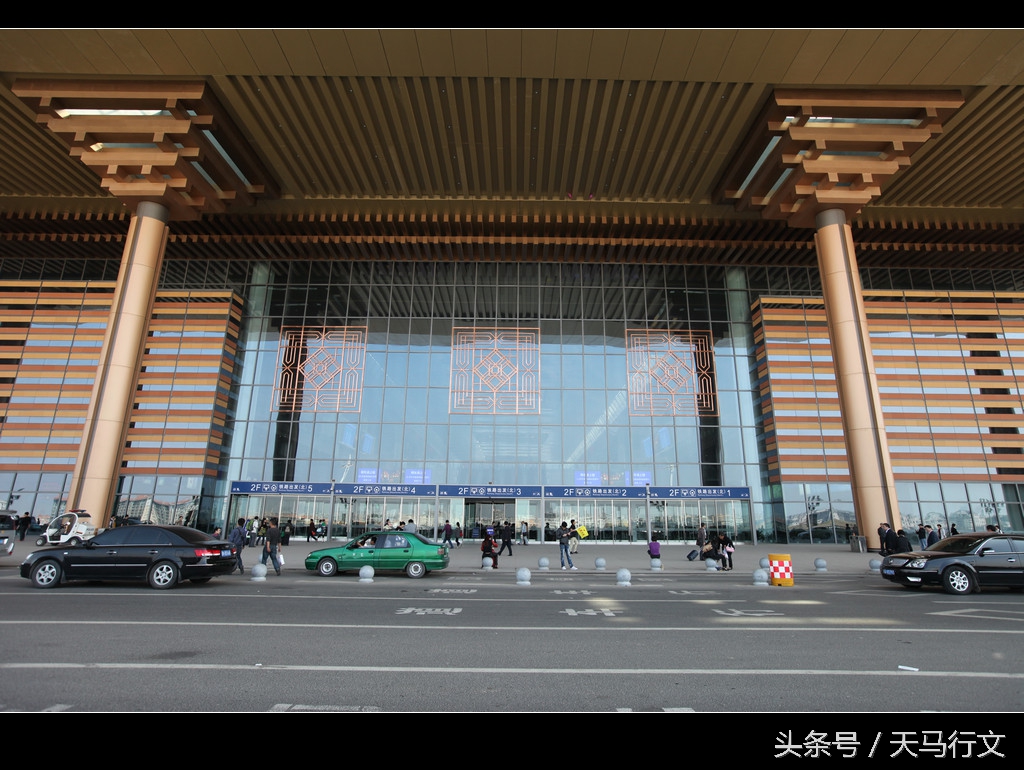 南京南站全亚洲最大的高铁站,亚洲第一大站南京南站图片