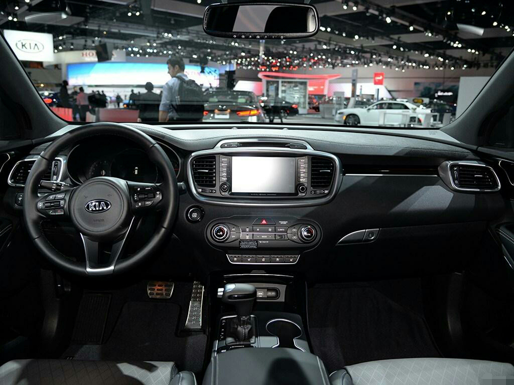 颜值比汉兰达好的车型,原装进口车与国产汽车比