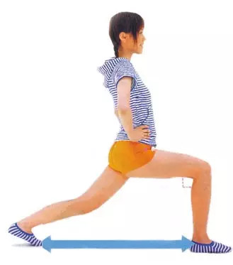 骨盆前倾矫正操,纠正骨盆倾斜的锻炼方法