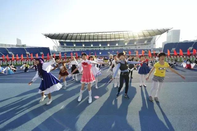 五校同心创佳绩集团谱写新篇章