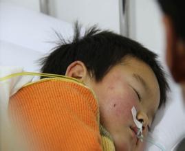 男童误食药品中毒急救,孩子误食止泻药