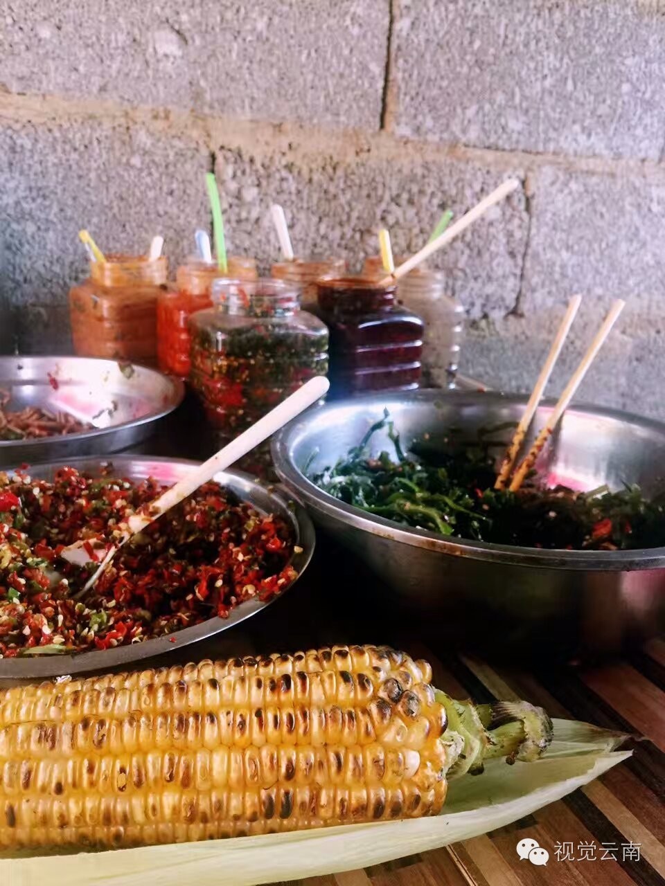 云南特色小吃玉米面饼,云南街边小吃洋芋饼怎么搞