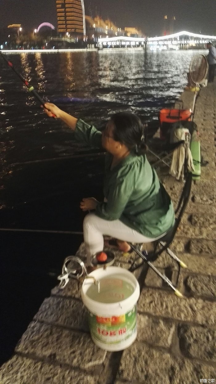 大连钓黑鱼用什么饵料最好,天津海河怎么钓大黑鱼