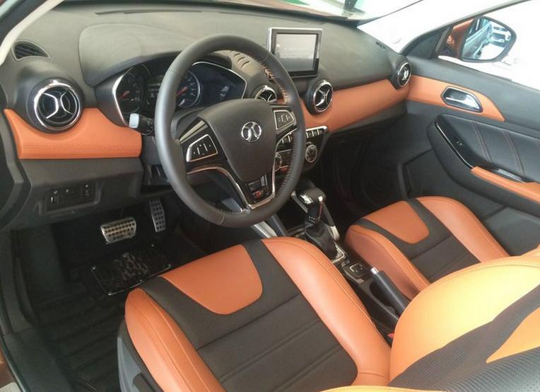 绅宝x35有雾灯吗,绅宝x35没有远光和近光