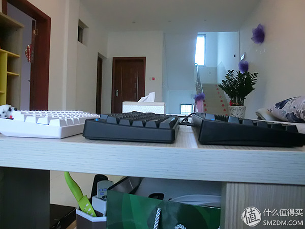 国产轴请继续努力!曜越TteSPORTS波塞冬ZRGB背光机械键盘评测