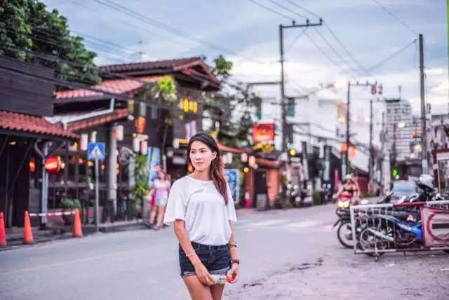 免费住|春田花花：香港混血掌柜在清迈致青春游世界