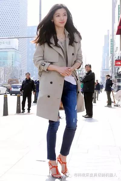 橙色风衣外套女中长款如何搭配,橄榄绿风衣搭配什么颜色的风衣