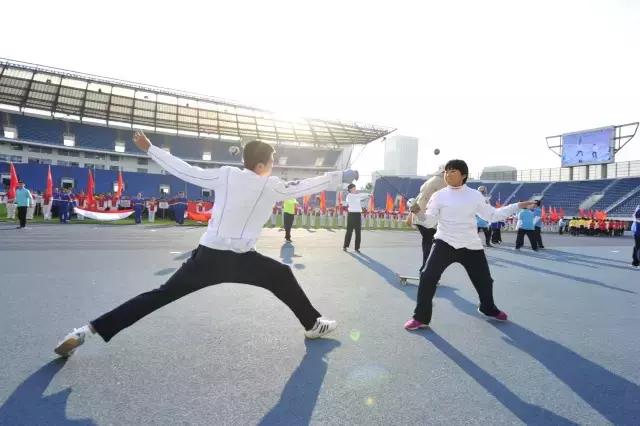 五校同心创佳绩集团谱写新篇章